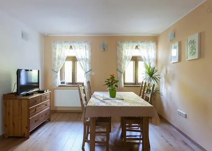 Apartament Hajovna *